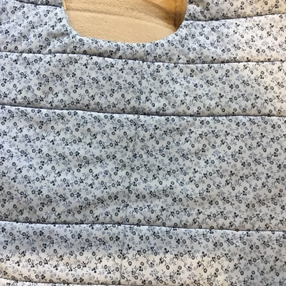 3/$25 or$12 ea. NWT Hand Crafted Quilted Reversible Baby Bib